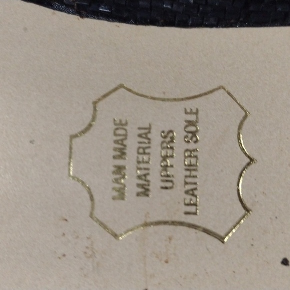 VALERIE STEVENS WOMEN'S TANGO BEADED BLACK BEADED POINTED TOE SIZE 8B PUMPS - Picture 10 of 15